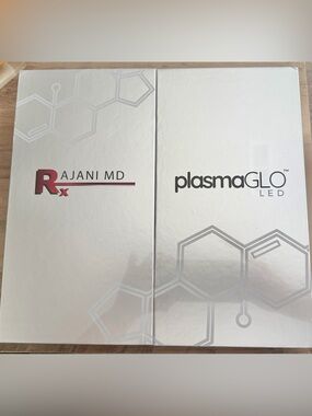 *NIB* RAJANI MD “PlasmaGLO LED Face and Jowl Mask”